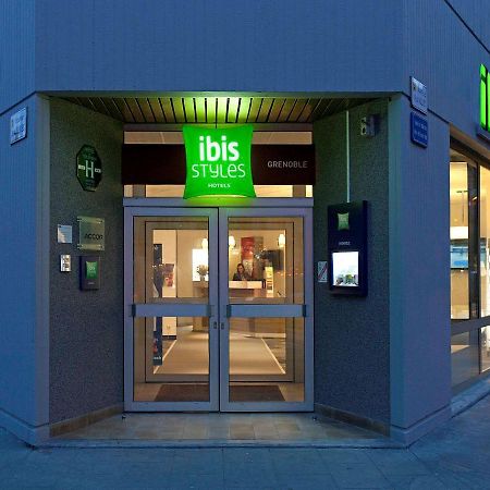 Hotel Ibis Styles Grenoble Centre Gare Exterior foto
